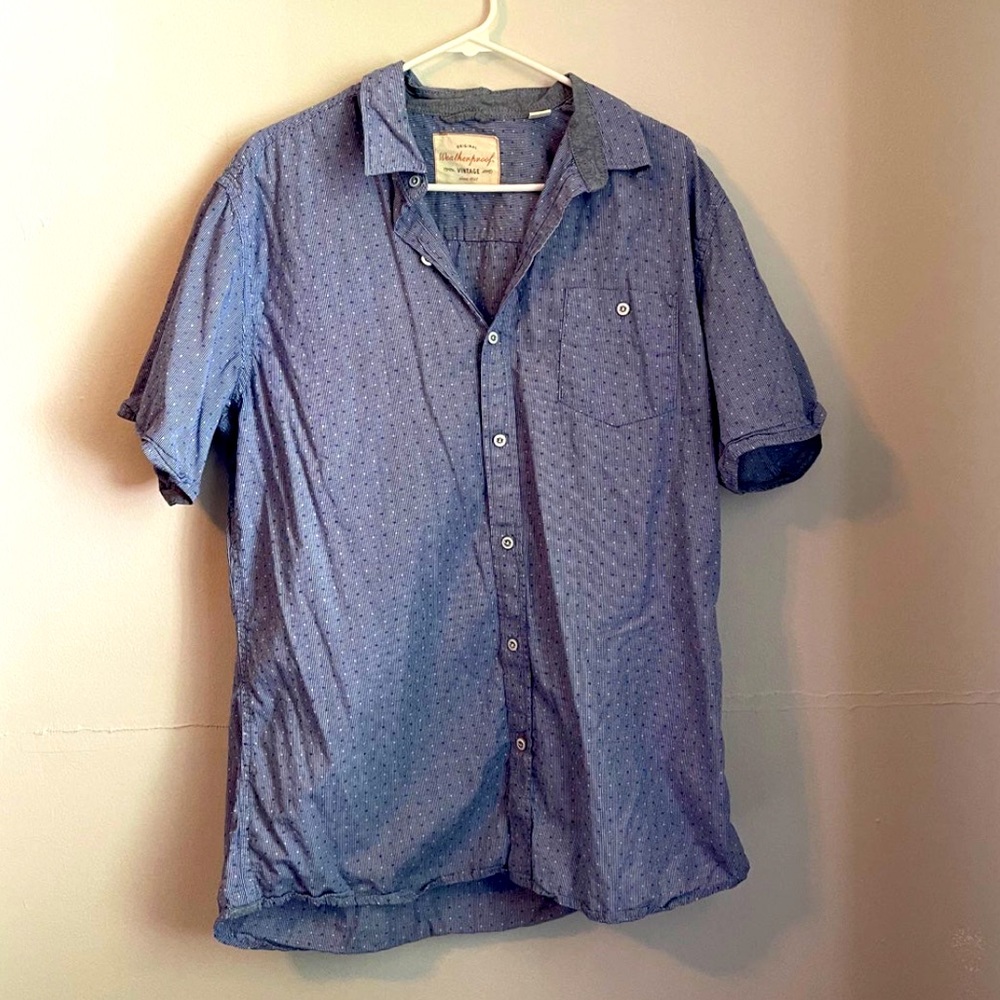 Men's button down shirt L